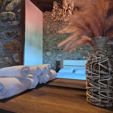 Stone Hill -villas Nea Irakleitsa كافالا