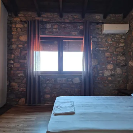 فيلة Stone Hill -villas Nea Irakleitsa كافالا