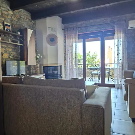 فيلة Stone Hill -villas Nea Irakleitsa